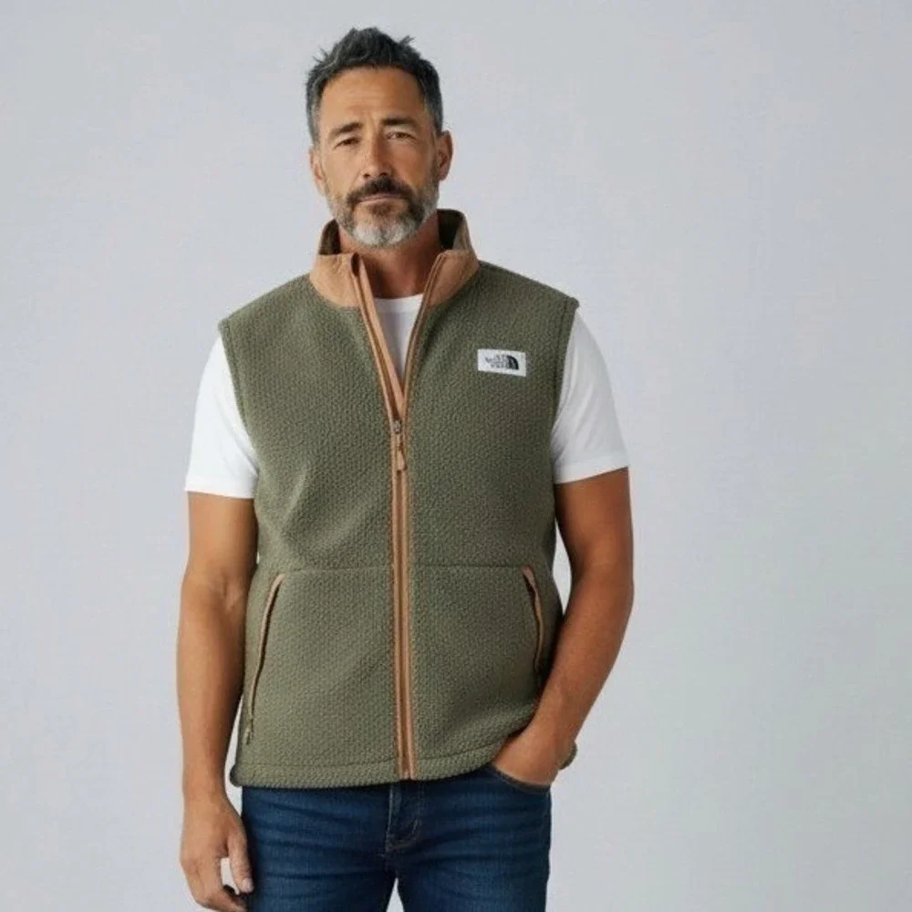 The North Face Mens Royal Arch Sherpa Fleece Vest Military Olive Green XXL